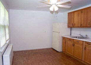 152 W Yaphank Rd in Coram, NY - Building Photo - Building Photo