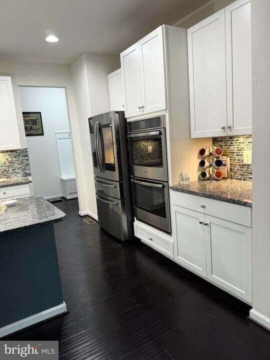 4401 Weejun Loop in Woodbridge, VA - Building Photo