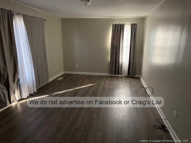 1114 Riverside Cir in Spring Lake, NC - Foto de edificio - Building Photo