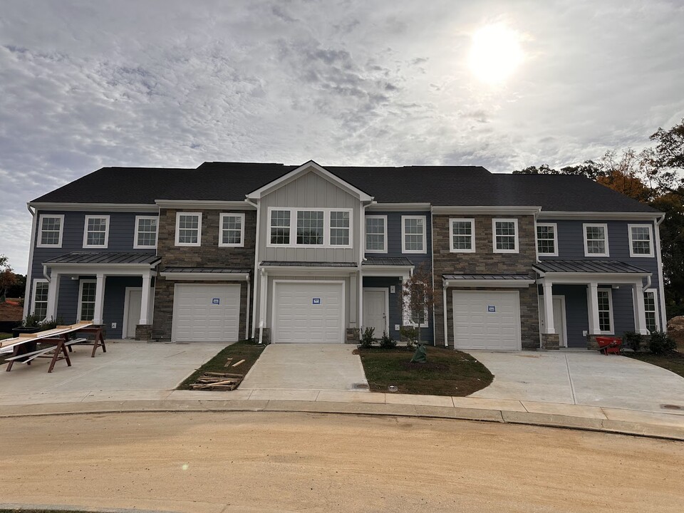 527 Cardamon Ct in Raleigh, NC - Building Photo