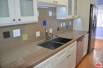 2335 28th St in Santa Monica, CA - Building Photo - Building Photo