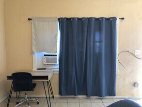 7600 Franklin Dr in El Paso, TX - Building Photo - Building Photo