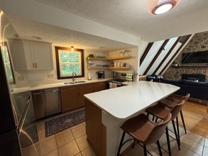 1252 Apple Valley Dr in Howard, OH - Building Photo - Building Photo