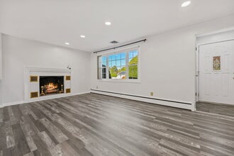 3 Wynne Rd in Norwalk, CT - Building Photo - Building Photo