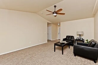 471 Gunnison Way in Grand Junction, CO - Building Photo - Building Photo