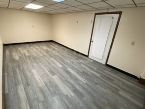 11903 E Welland St in Cumberland, IN - Building Photo - Building Photo