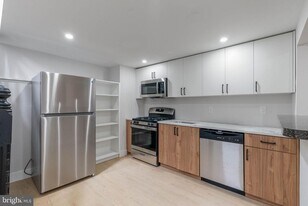 4522 Baker St in Philadelphia, PA - Building Photo