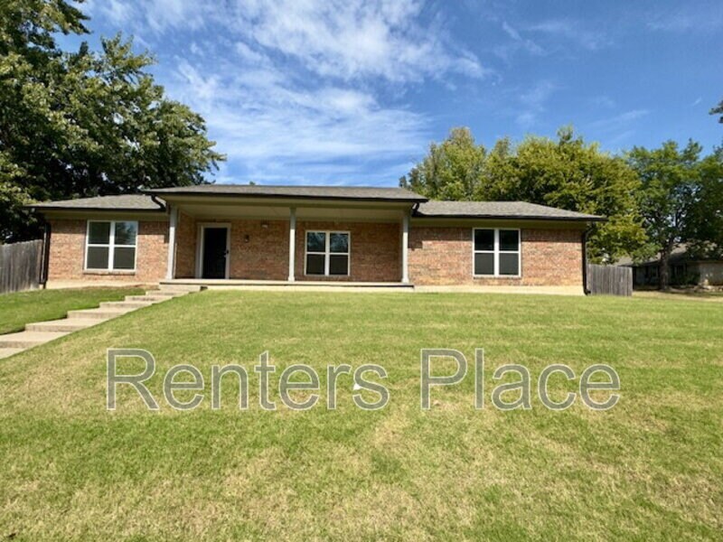 6817 E 95th St in Tulsa, OK - Building Photo