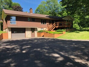 4262 Hamlin Hwy in Covington Township, PA - Building Photo - Building Photo