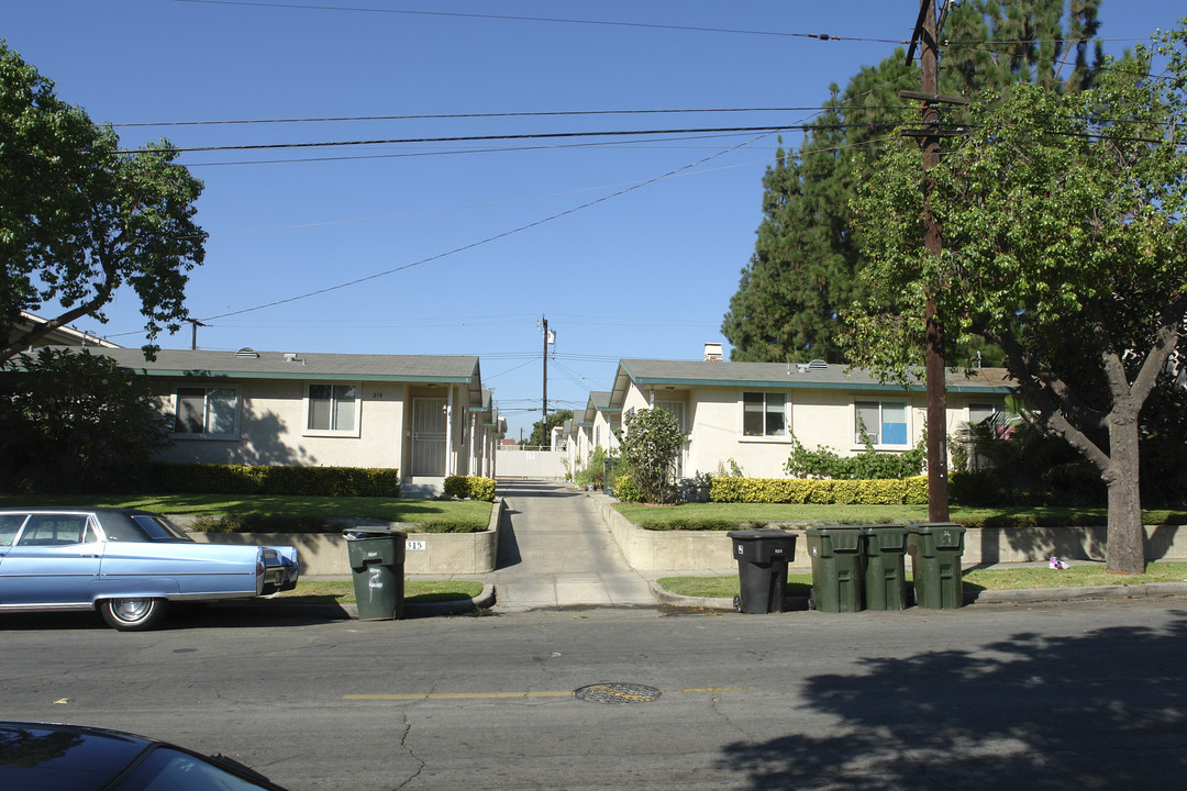 315 N Chapel Ave in Alhambra, CA - Building Photo