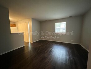 47 Gant Cir in Streamwood, IL - Building Photo - Building Photo
