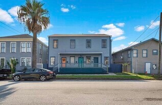 805 10th St in Galveston, TX - Building Photo