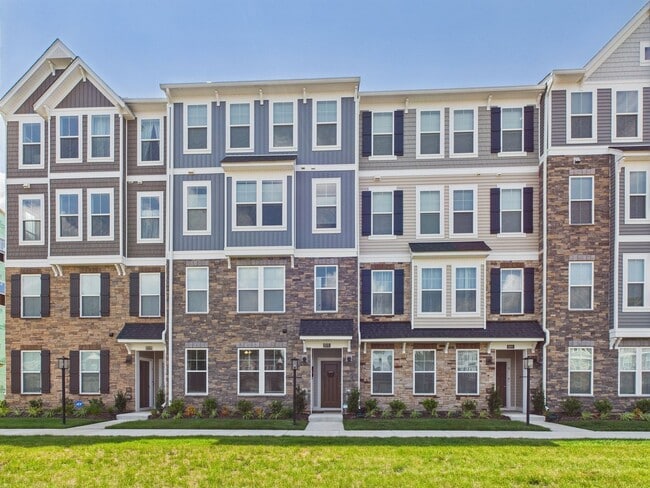 property at 642 Brookwood Glen Terrace