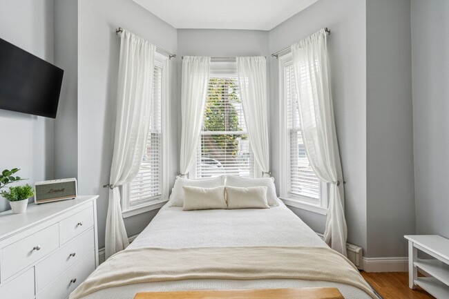 property at 28 Pinckney St