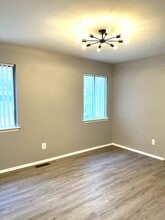 Fern 28, LLC in Ferndale, MI - Foto de edificio - Building Photo