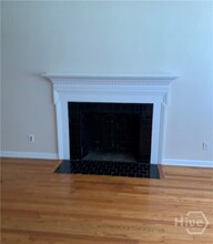 320 Kensington Dr in Savannah, GA - Building Photo - Building Photo