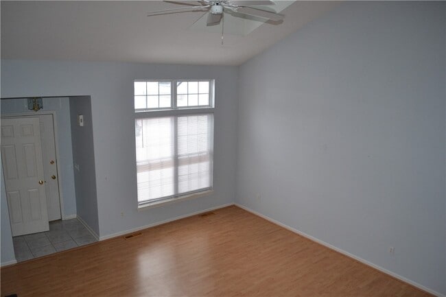 24 Amberwood Pl in Rochester, NY - Building Photo - Building Photo