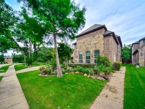 900 Colby Dr in Mansfield, TX - Building Photo - Building Photo