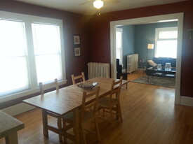 3301 University Ave SE, Unit 2 in Minneapolis, MN - Building Photo