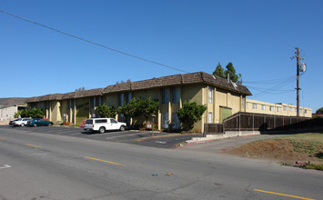 Westside Apartments in Poway, CA - Building Photo - Building Photo