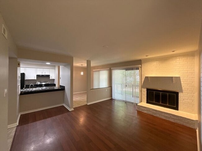 11002 Harrowfield Rd in Charlotte, NC - Foto de edificio - Building Photo