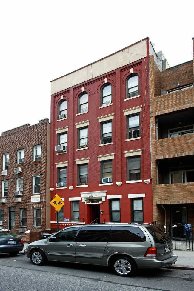 337 18th St in Brooklyn, NY - Building Photo - Building Photo