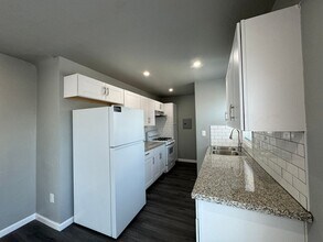 606 Quincy St in Bakersfield, CA - Building Photo - Building Photo