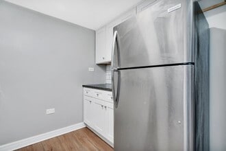 329 Kimbell Ave in Elmhurst, IL - Building Photo - Building Photo