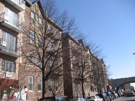 43-35 42nd St Apartments