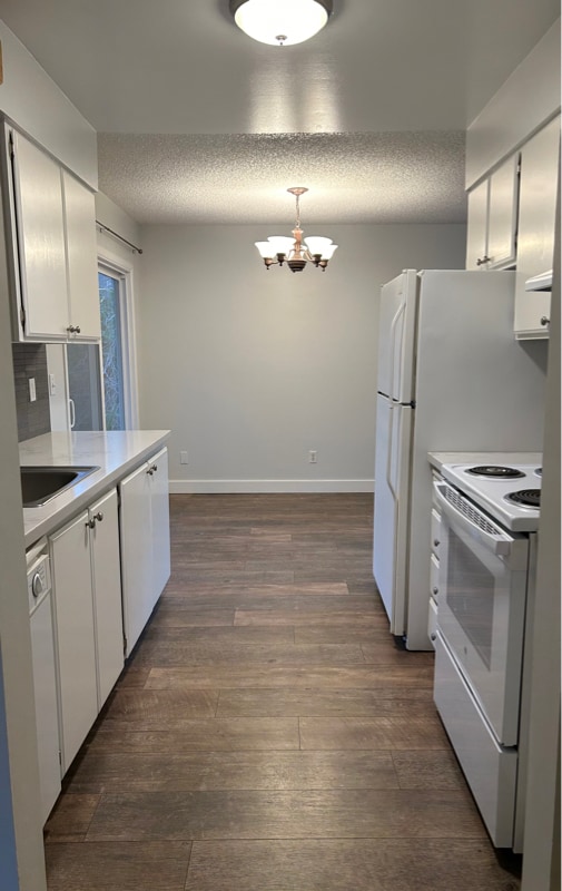 740-750 W Powell Blvd