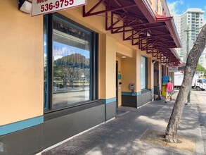 Chinatown Manor in Honolulu, HI - Building Photo - Building Photo