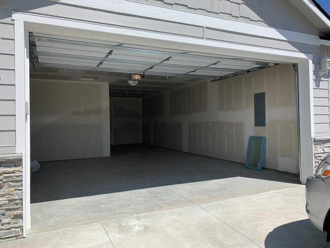 59 S Millbrook Lp in East Wenatchee, WA - Building Photo - Building Photo