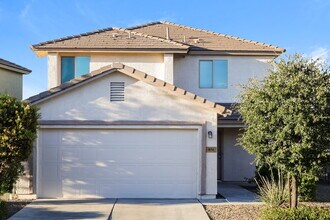 856 W Calle Arroyo Norte in Green Valley, AZ - Foto de edificio - Building Photo