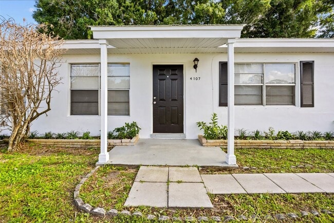 4107 18th Pl in Vero Beach, FL - Building Photo - Building Photo