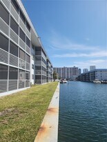 3750 NE 170th St in North Miami Beach, FL - Building Photo
