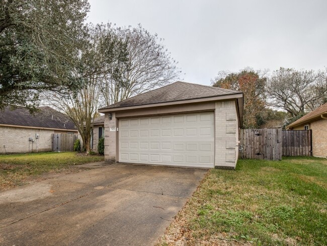 3426 Mission Valley Dr in Missouri City, TX - Building Photo - Building Photo