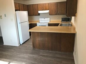 7003 Tumbleweed Dr, Unit A in Cheyenne, WY - Building Photo - Building Photo