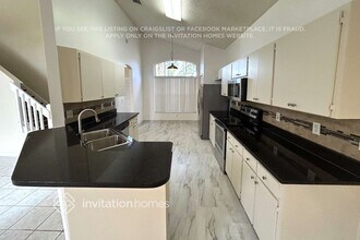 1605 Elk Spring Dr in Brandon, FL - Foto de edificio - Building Photo