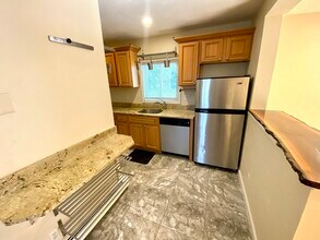 9 Arthur Terrace in Watertown, MA - Building Photo - Building Photo