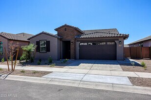 2071 W Sierra Sunset Trail in Phoenix, AZ - Building Photo
