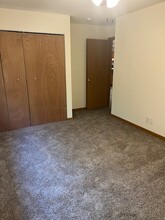 Covington Court Apartments in Peoria, IL - Building Photo - Building Photo