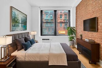 86 Clinton St, Unit 17 in New York, NY - Foto de edificio - Building Photo