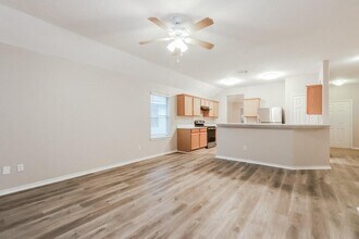 2826 Trinity Glen Ln in Houston, TX - Building Photo - Building Photo