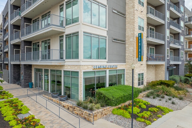 Promenade at Las Colinas in Irving, TX - Building Photo - Building Photo
