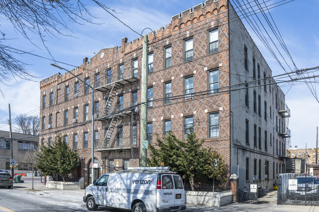 783 Lenox Road in New York, NY - Building Photo - Building Photo