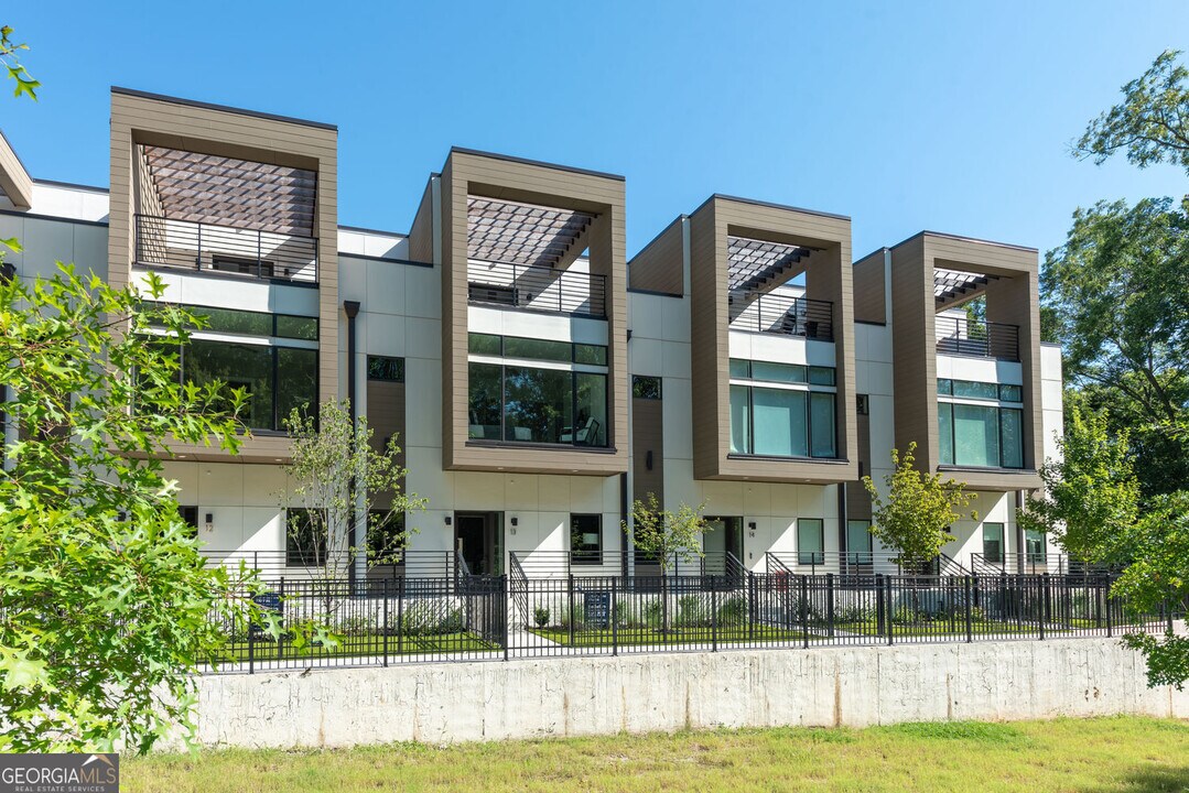 1099 North Avenue NE in Atlanta, GA - Building Photo