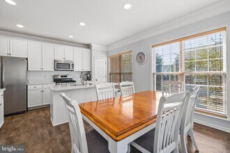 15016 Danube Way in Haymarket, VA - Building Photo - Building Photo