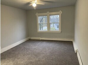 513 Rodd St in Midland, MI - Building Photo - Building Photo