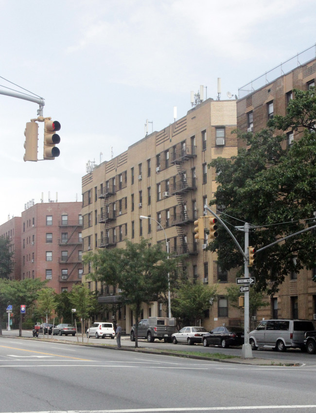 2626 Kings Hwy in Brooklyn, NY - Building Photo - Building Photo