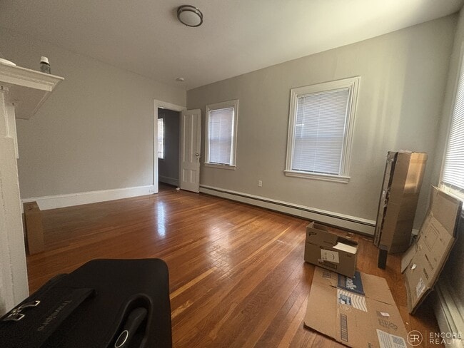 63 Dana St, Unit 8 in Cambridge, MA - Foto de edificio - Building Photo